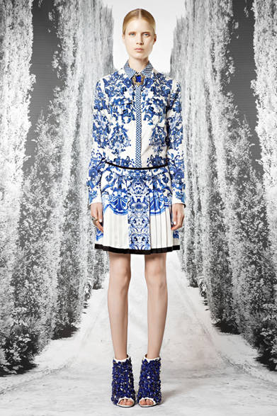 　2013年春夏プレコレクション