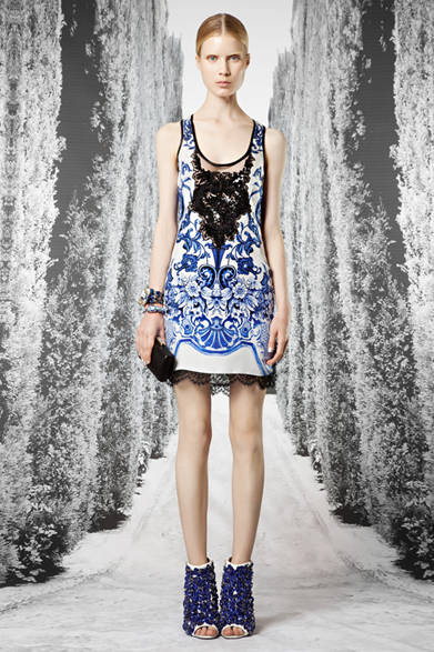 　2013年春夏プレコレクション