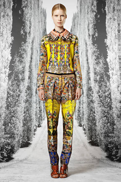 　2013年春夏プレコレクション