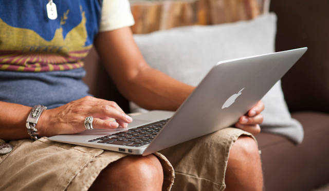 <strong>Secrets behind the Success｜本田直之</strong>　仕事でもプライベートでも、メインマシンはMacBook Proを愛用中