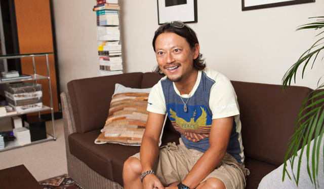 <strong>Secrets behind the Success｜本田直之</strong>　「東京でお気に入りなのは『鮨さいとう』です。食べることが大好きなので、世界中を回っていろんなものを食べるんですけど、やっぱり寿司だけはどこを探しても、日本のレベルに匹敵するところはありません。日本に帰ってきたときは、『自分の一番好きな寿司屋に行きたい』という気持ちになりますね」