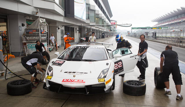 <strong>Lamborghini Blancpain Super Trofeo｜ランボルギーニ・ブランパン・スーパートロフェオ</strong>
