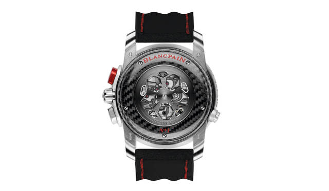 <strong>Lamborghini Blancpain Super Trofeo｜ランボルギーニ・ブランパン・スーパートロフェオ</strong><br />裏蓋はシースルーバックを採用する「L-エボリューション スプリットセコンド フライバック クロノグラフ」。