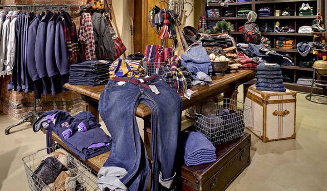 <strong>BROOKS BROTHERS｜ブルックス ブラザーズ</strong>　