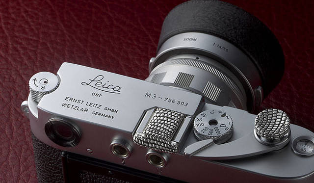 <strong>JAY TSUJIMURA｜ジェイ・ツジムラ</strong>　Premium Collection 「Premium Lizard」 ホットシューカバーとソフトレリーズ