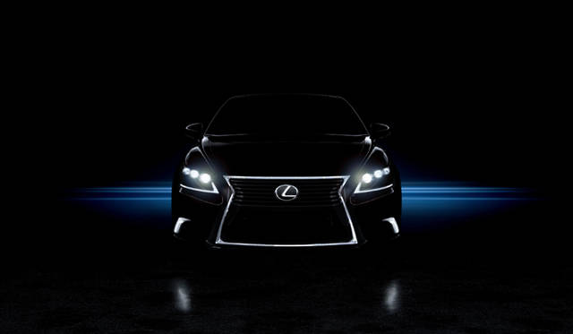 <strong>LEXUS LS460 F Sport｜レクサス LS460 Fスポーツ</strong>
