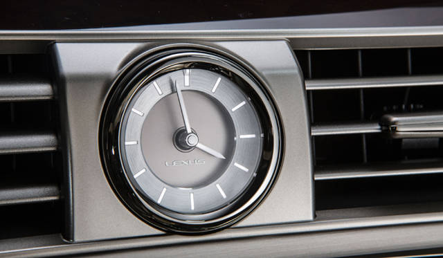 <strong>LEXUS LS460｜レクサス LS460</strong>