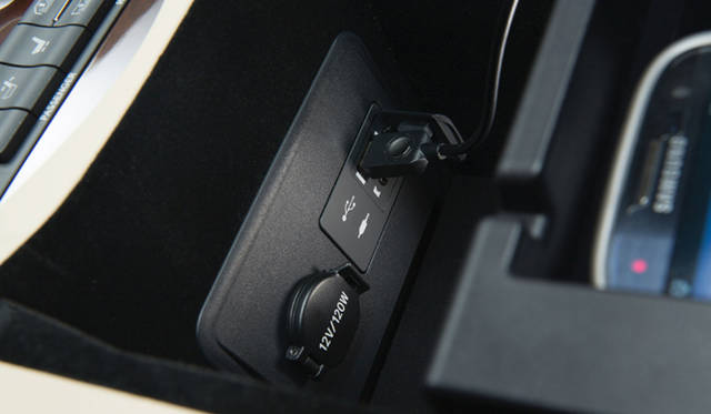 <strong>LEXUS LS460｜レクサス LS460</strong>