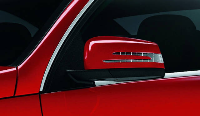 <strong>Mercedes-Benz C-Class Avantgarde｜メルセデス・ベンツCクラス アバンギャルド</strong>