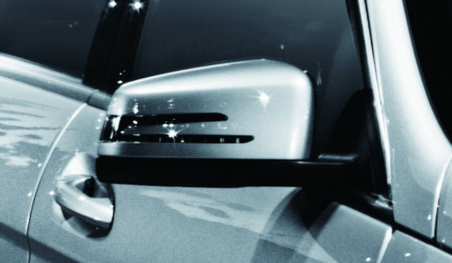 <strong>Mercedes-Benz C-Class Avantgarde｜メルセデス・ベンツCクラス アバンギャルド</strong>