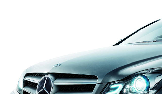 <strong>Mercedes-Benz C-Class Avantgarde｜メルセデス・ベンツCクラス アバンギャルド</strong>