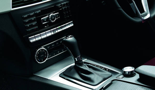 <strong>Mercedes-Benz C-Class Avantgarde｜メルセデス・ベンツCクラス アバンギャルド</strong>