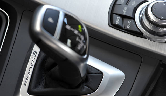 <strong>BMW ActiveHybrid 3｜ビー・エム・ダブリュー アクティブ ハイブリッド 3</strong>