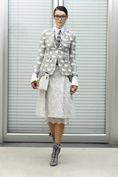 　2013年春夏プレコレクション　© Dan and Corina Lecca