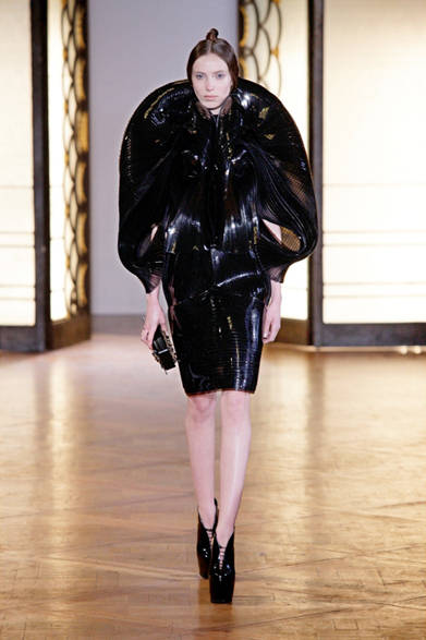 <strong>Iris van Herpen｜イリス・ヴァン・アーペン</strong>　2012年秋冬オートクチュール・コレクション