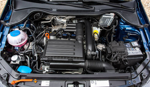<strong>Volkswagen Polo BlueGT｜フォルクスワーゲン ポロ ブルーGT</strong><br />1.4リッターのターボ付き直噴エンジンは、最高出力140psと最大トルク220Nmを発揮する