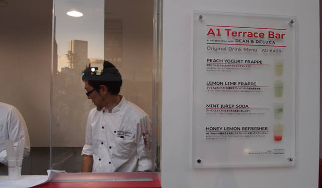 <strong>A1 Shop Terrace Tokyo</strong><br />DEAN & DELUCAとのコラボレーション「A1 Terrace Bar」では　ここでしか飲めない限定オリジナルドリンクを注文できる