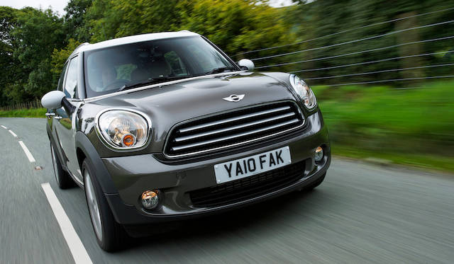 <strong>MINI Crossover｜ミニ クロスオーバー</strong>