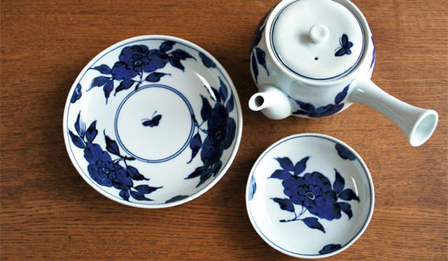 <strong>大日本市 伊勢丹店</strong>　長崎県のほぼ中心に位置する波佐見町でつくられる「馬場商店」の器