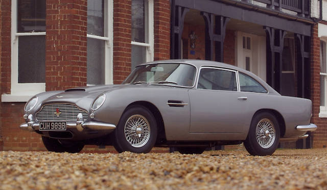 <strong>Astonmartin DB5 ｜アストンマーチン DB5</strong><br />映画「007 ゴールドフィンガー」以来 ジェームズ・ボンドの愛車として知られる 1963－1965年まで製造された