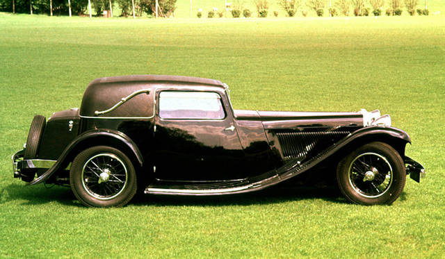 <strong>Jaguar SS1｜ジャガー SS1</strong><br />1932-1936年にかけて製造された4シータークーペ