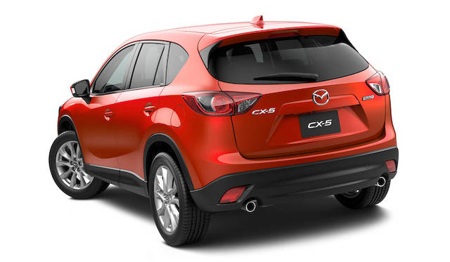 <strong>MAZDA CX-5 XD｜マツダCX-5クロスディー</strong><br />SKYACTIVE-Dエンジンをはじめとする、一連のスカイアクティブテクノロジーを搭載し、2.2リッターエンジンながら18.6ℓ/km（JC08モード）を実現した、本格的なクリーンディーゼルモデル