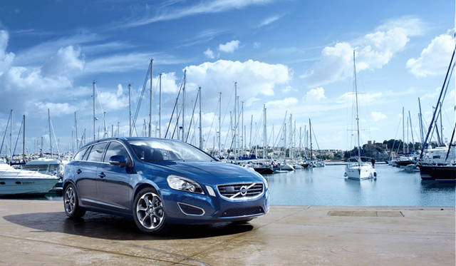 <strong>VOLVO V60 Ocean Race Edition｜ボルボ V60 オーシャンレース・エディション</strong>