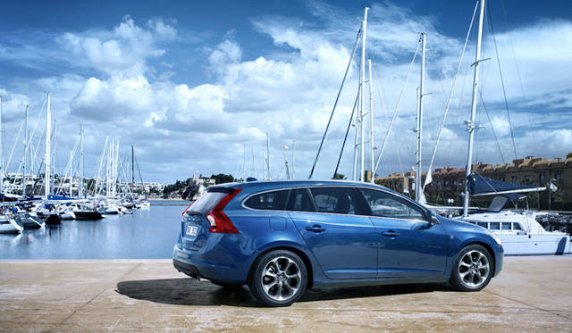 <strong>VOLVO V60 Ocean Race Edition｜ボルボ V60 オーシャンレース・エディション</strong>