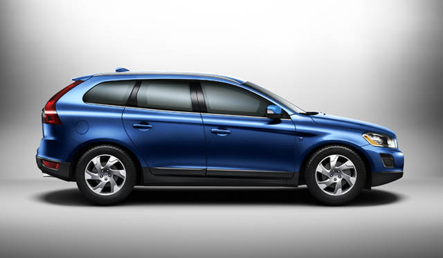 <strong>VOLVO XC60 Ocean Race Edition｜ボルボ XC60 オーシャンレース・エディション</strong>