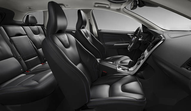 <strong>VOLVO XC60 Ocean Race Edition｜ボルボ XC60 オーシャンレース・エディション</strong>