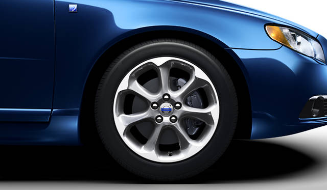 <strong>VOLVO V70 Ocean Race Edition｜ボルボV70 オーシャンレース・エディション</strong>