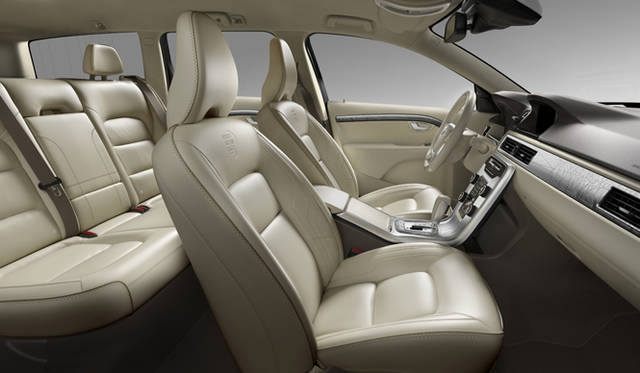 <strong>VOLVO V70 Ocean Race Edition｜ボルボV70 オーシャンレース・エディション</strong>