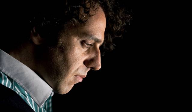 <strong>チリー・ゴンザレス『ソロ・ピアノ II』</strong>　カナダ出身の“奇才”音楽家、チリー・ゴンザレス　© 2012 Alexandre Isard／Gentle Threat All right reserved