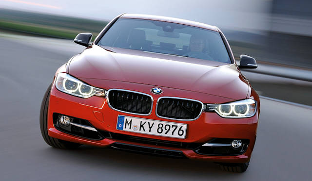 <strong>BMW 3 series ｜ビー・エム・ダブリュー 3シリーズ</strong>