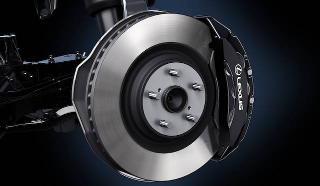 <strong>LEXUS LS｜レクサス LS</strong>　ブレンボ製ブレーキ