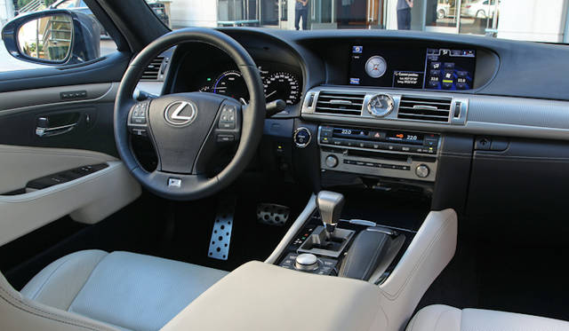 <strong>LEXUS LS600h F SPORTS｜レクサス LS600h Fスポーツ</strong>