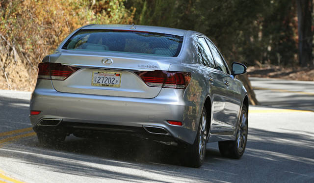 <strong>LEXUS LS460L F SPORTS｜レクサス LS460L Fスポーツ</strong>