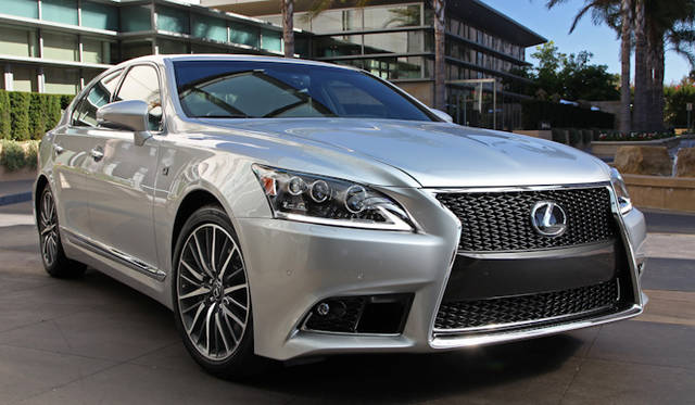 <strong>LEXUS LS460L F SPORTS｜レクサス LS460L Fスポーツ</strong>