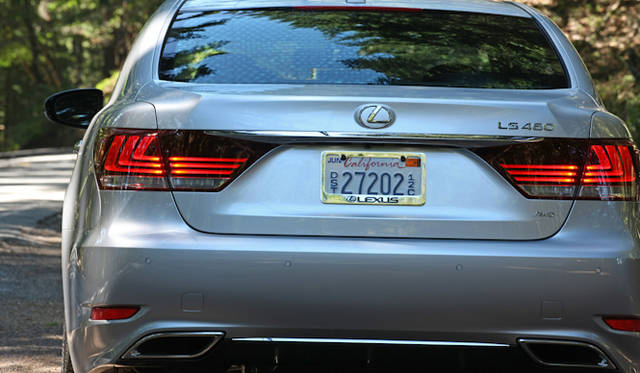 <strong>LEXUS LS460L F SPORTS｜レクサス LS460L Fスポーツ</strong>