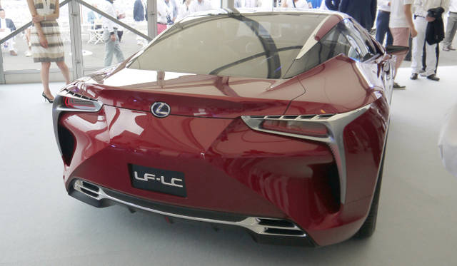 <strong>Lexus Spindle Night｜レクサス スピンドル ナイト</strong><br />LF-LCは日本初公開