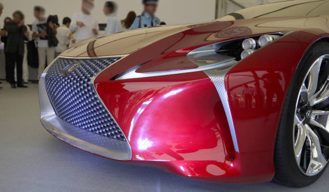 <strong>Lexus Spindle Night｜レクサス スピンドル ナイト</strong><br />LF-LCは日本初公開