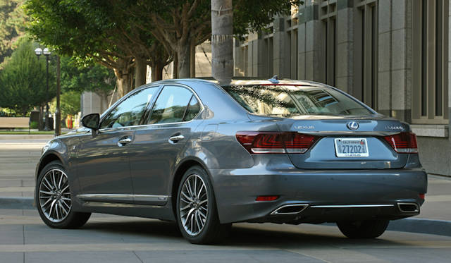 <strong>LEXUS LS600h F Sport｜レクサス LS600h Fスポーツ</strong>