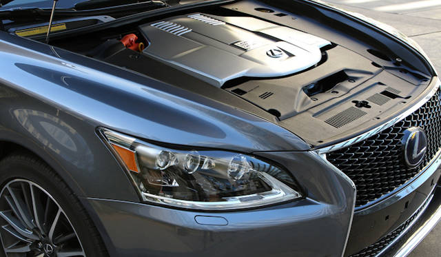 <strong>LEXUS LS600h F Sport｜レクサス LS600h Fスポーツ</strong>