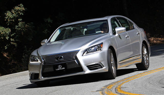 <strong>LEXUS LS460 F SPORTS｜レクサス LS460 Fスポーツ</strong>