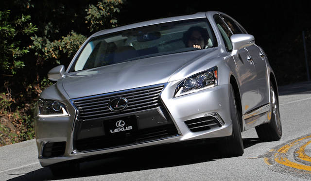 <strong>LEXUS LS460L F SPORTS｜レクサス LS460L Fスポーツ</strong>