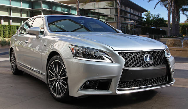 <strong>LEXUS LS460L F SPORTS｜レクサス LS460L Fスポーツ</strong>