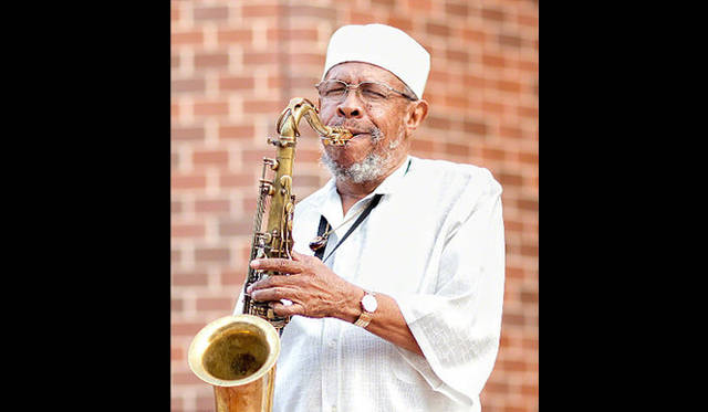 <strong>Carlos Garnett [Panama] </strong>　