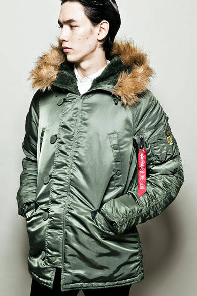 <strong>STRICT-G｜ストリクト ジー</strong>　STRICT-G  N-3B　3万4650円　© SOTSU・SUNRISE