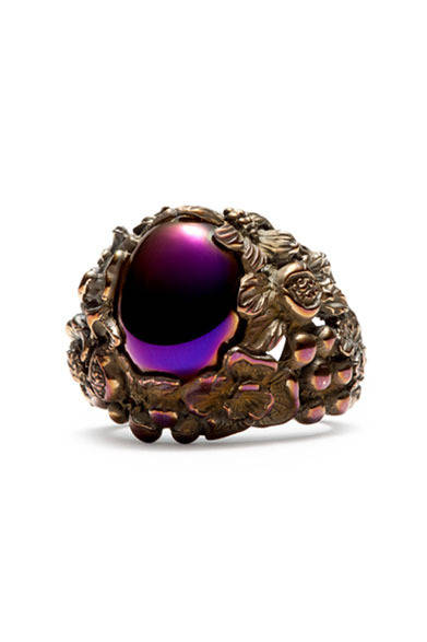 <strong>DIESEL｜ディーゼル</strong>　「DIESEL BLACK GOLD×ウーゴ・カッチャトーリ」ジュエリーコレクション　リング5万5650円