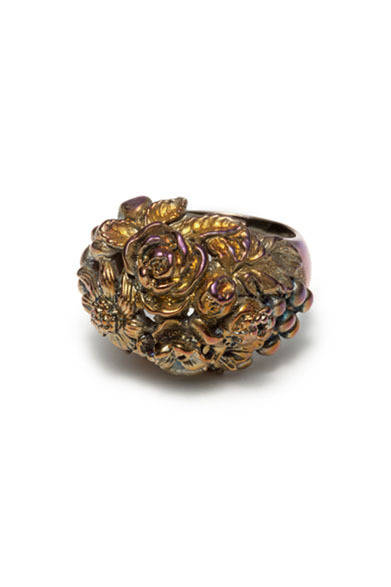 <strong>DIESEL｜ディーゼル</strong>　「DIESEL BLACK GOLD×ウーゴ・カッチャトーリ」ジュエリーコレクション　リング2万6250円